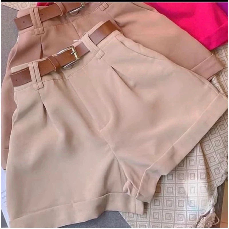 Short Feminino Alfaiataria Social com Cinto Cintura Alta